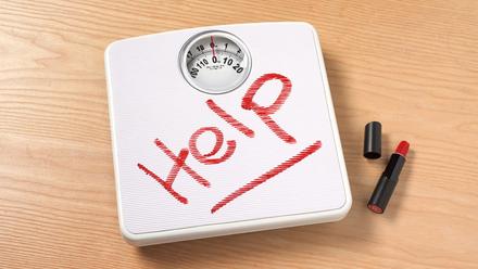 被卡路里支配的进食障碍患者：体重24公斤仍觉得不够瘦