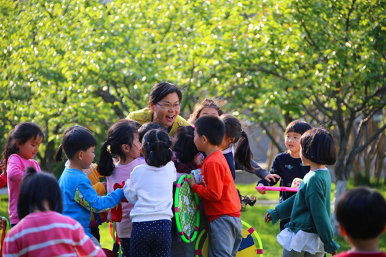 20年，我们用微笑给你一片爱的天空