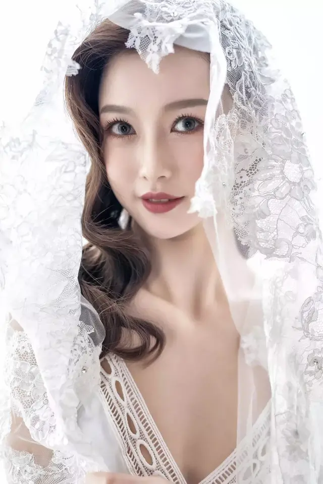 探店 | 从这家造型工作室走出去的新娘，简直美出天际