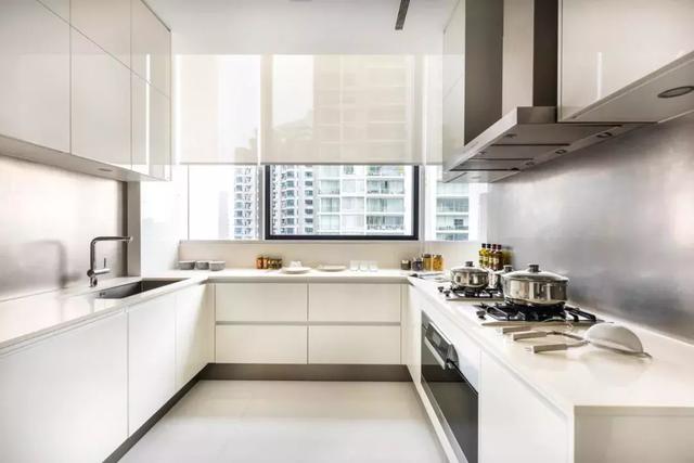 让·努维尔在新加坡设计的豪华公寓楼，豪宅也有清新的画风
