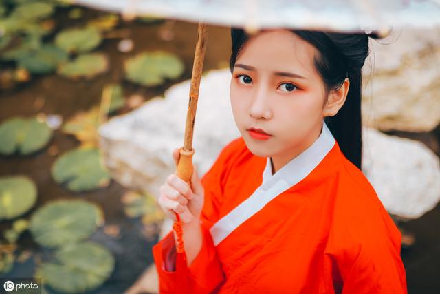 宽窄巷子花涧音，汉服文化呈现浓浓的中国之美