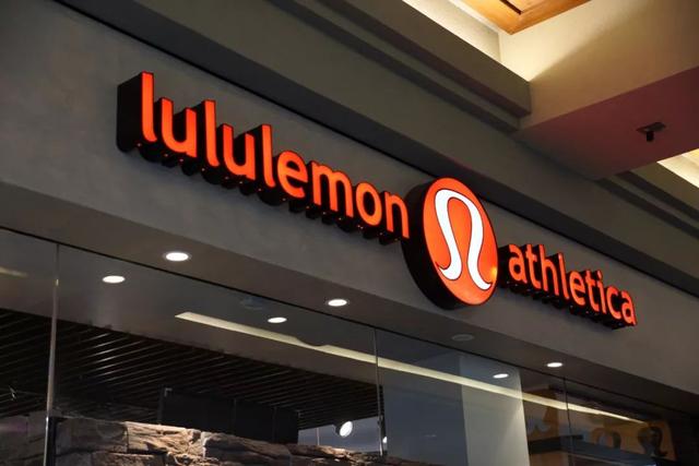 反超安德玛，直追耐克、阿迪，lululemon是一个什么样的存在？