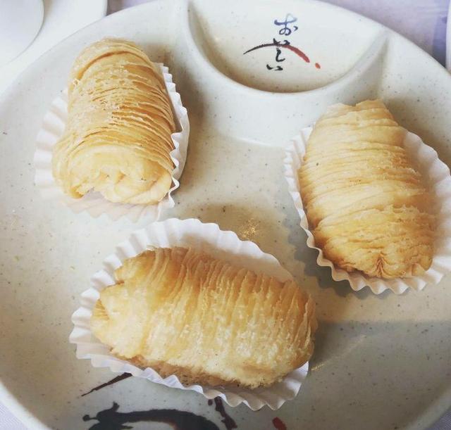马拉糕，萝卜糕，马蹄糕，榴莲酥...哪个是广东早茶中的糕点王者