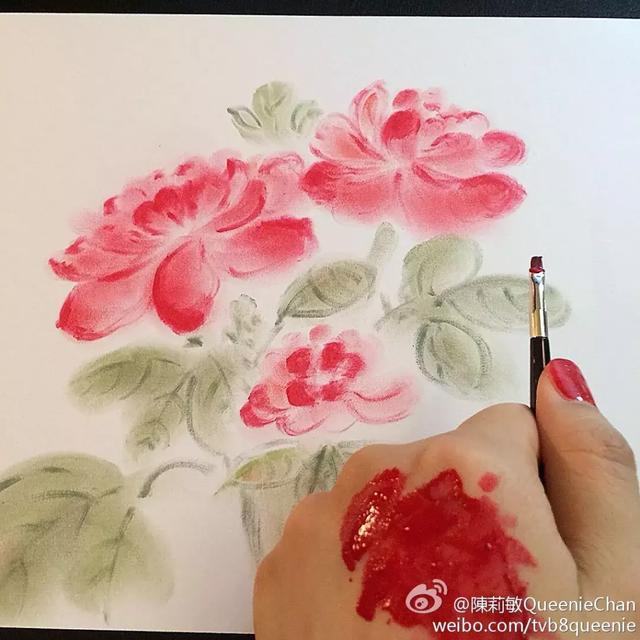 美爆,化妆品还可以画出国画般效果，果然贫穷限制我的想象力啊