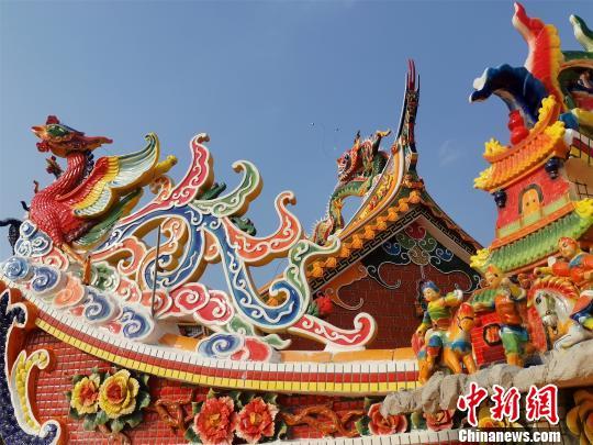 闽南堆剪师巧手“妆”古厝：把堆剪文化带到了海外