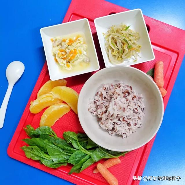 实拍！震惊，新加坡幼儿园竟是这样给孩子做饭的！