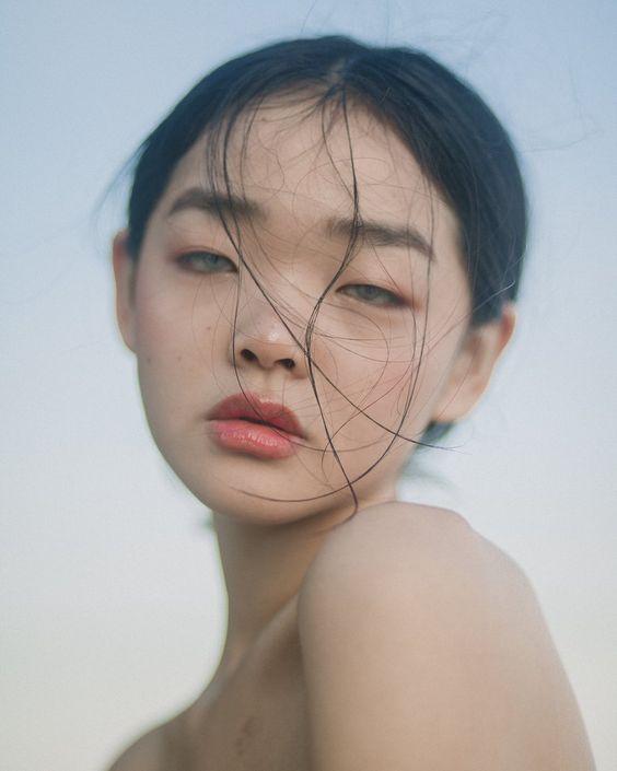 尽管受尽批抨与羁讽，她的脸仍然是一见难忘