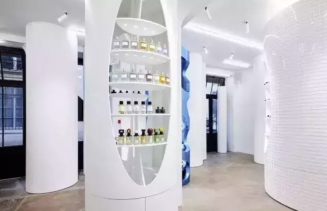 不再是服饰买手店，川久保玲开出第一家美妆&香水买手店