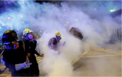 香港在发生颜色革命吗？是的，尽管有点无厘头