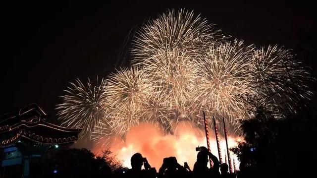 江浙沪中秋小众玩法 | 烟火大会、古镇祭月…总有一个正中你心怀