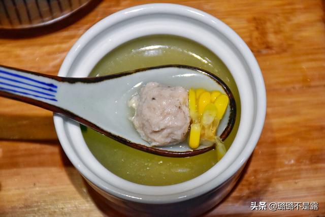 海南鸡饭，究竟是哪里的菜系？为什么新加坡称之为“国食”？