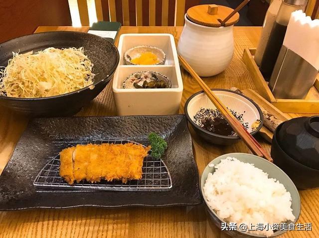 静安寺四大商场B层美食攻略来啦！觅食只需朝下看