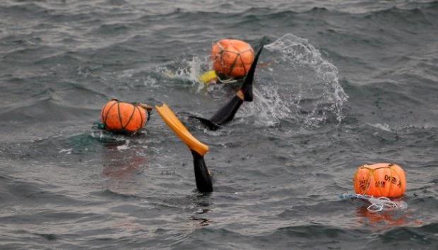 7天搜救将结束仍无踪迹！两名中国游客印尼潜水失踪或被暗流冲走