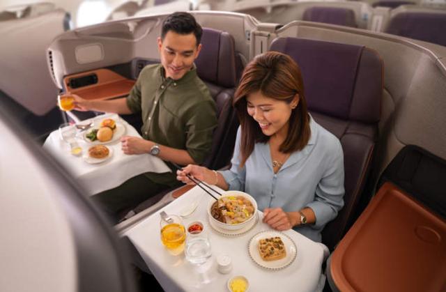 30分钟售罄！不起飞也能吃机餐？新加坡航空本周末用A380开餐厅