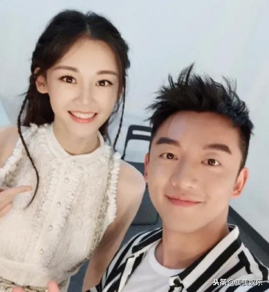 肚子大到藏不住，他俩终于官宣结婚了