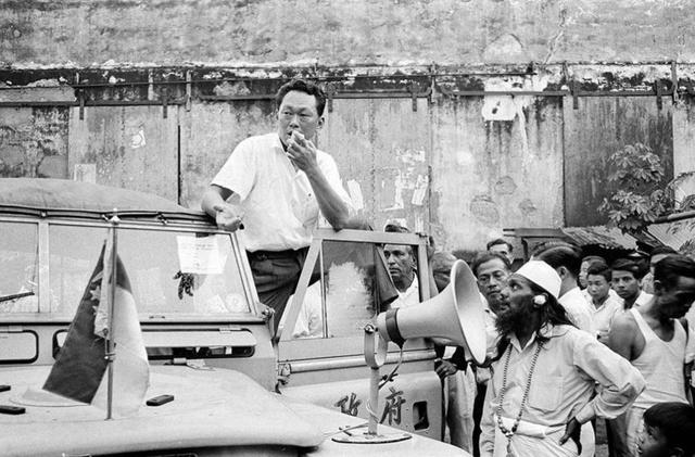 独立55年，新加坡是怎样变成“李家坡”的？