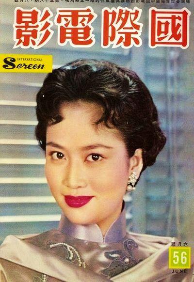 香港歌舞双绝的女明星，86岁的她站在林青霞旁边也不输