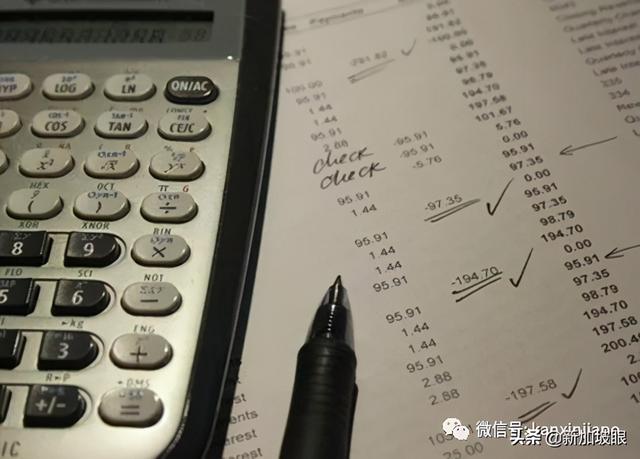 父母来新加坡，应该买什么保险？