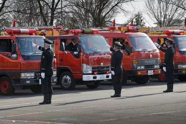 世界各国消防制服深度对比