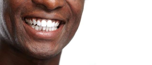 如果在美国被黑人兄弟看到你使用黑人牙膏会怎样？