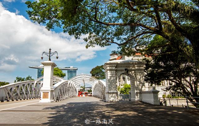 都说新加坡四季如夏，道路很干净，真的是这样吗？旅游达人告诉你