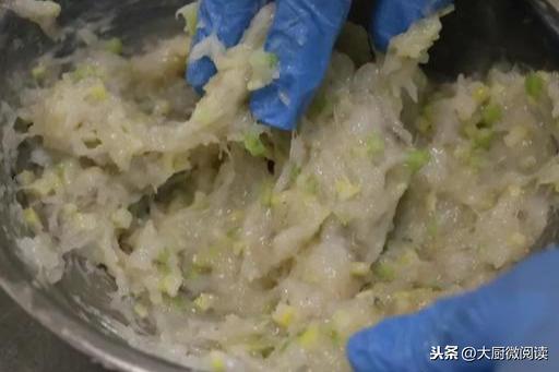 杏香虾球入口酥香,关键是挂这款脆炸糊!4道旺销虾,餐厅推新必选