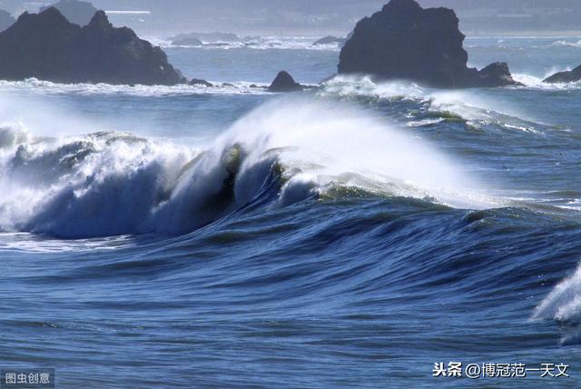 虽然只是在一线帮人测量体温，从现实联想到了外太空"病毒"