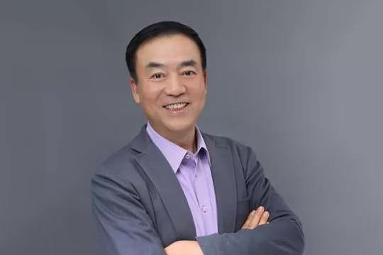 他50岁重新开始，10年做出3家10亿美金级独角兽企业