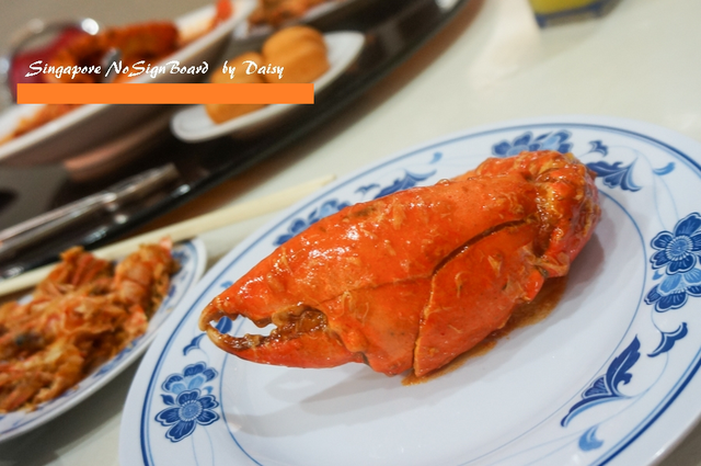 新加坡美食 新加坡必吃辣蟹、麦片虾 无招牌海鲜，芽龙创始店