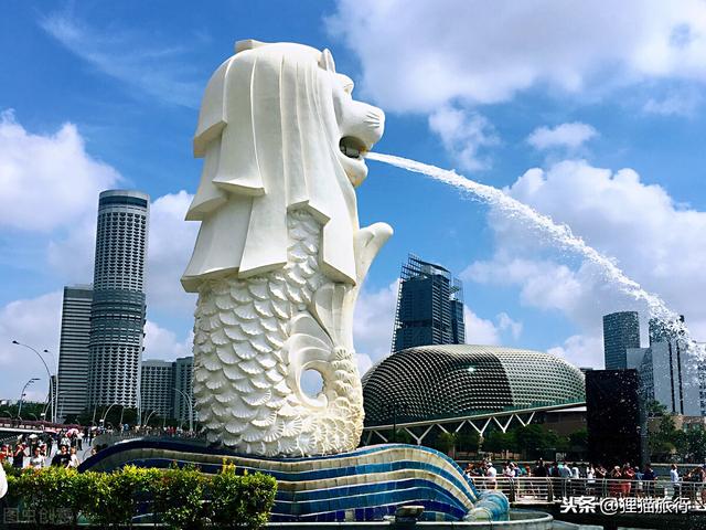 东南亚岛国新加坡，在饭馆吃一顿饭30-40新币