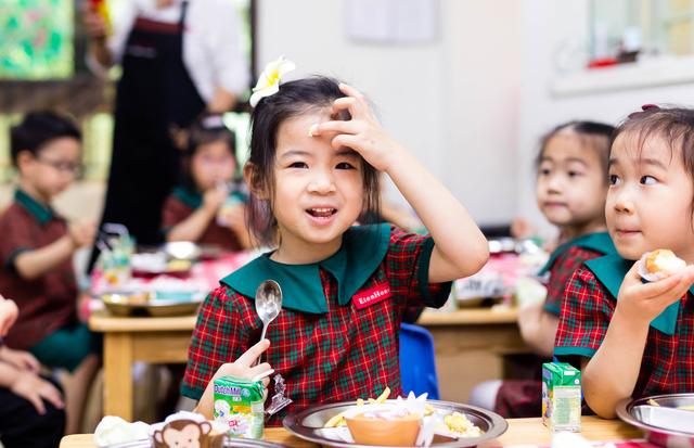 伊顿校园 | 减肥者慎入！首届伊顿美味大赏，你看饿了吗？