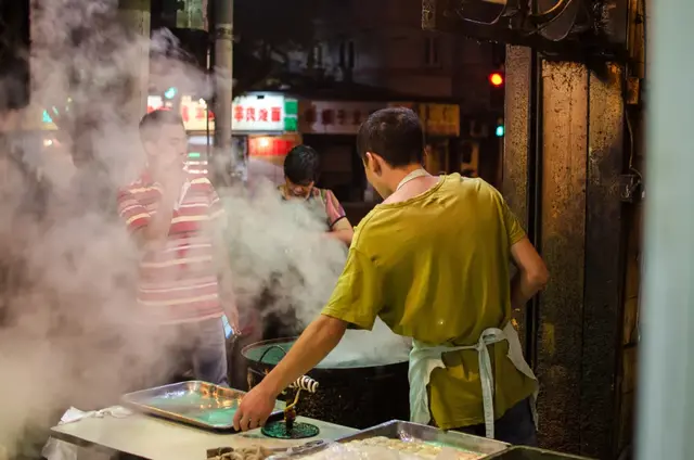 路边摊，中华美食界的半壁江山