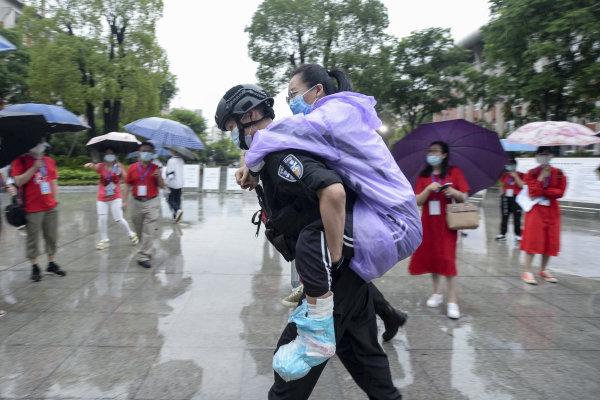 100天，武汉决胜四场大考