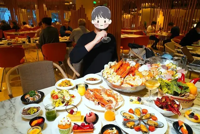 母亲节可用！波龙+进口海鲜+BBQ+火锅畅吃！酒水畅饮！全周通用