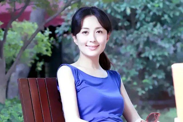 “童年阴影”徐盈盈重现荧屏！抛弃亲生儿子10年还企图获得原谅？