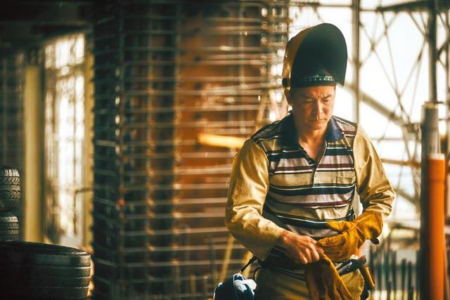 李铭顺吃肥10公斤 获赞「肚腩太美」气噗噗