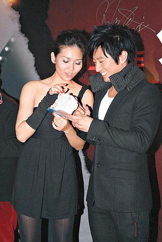 香港女星官宣产女！发文叹生娃过程太不容易，庆幸女儿安全出世