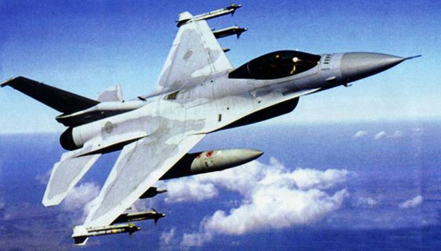 新加坡航展上争夺庞大订单，F16V处于优势地位，枭龙争取后来居上
