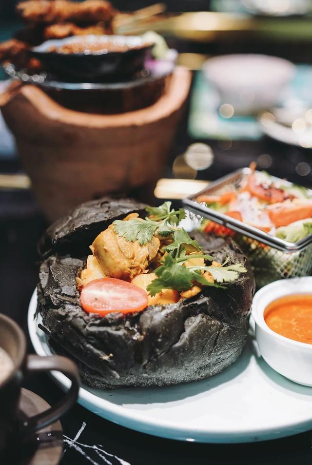 飞机飞不过天空，我靠美食游走异域他乡