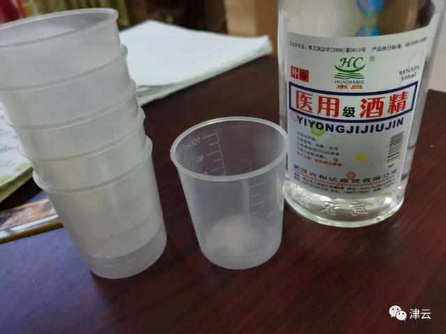 看完“红头文件”，他回武汉过年：最长的寒假，和太多的后怕