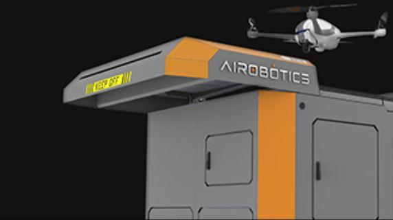 自动安全无人机Airobotics在新加坡上空飞行