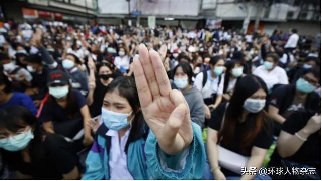 被女粉丝叫爹，靠高富帅人设圈粉，搞乱泰国的网红政客竟是隐藏的“反华派”？