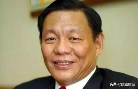 17岁开始创业，26岁就成亿万富豪，无名小贩如何成功的？