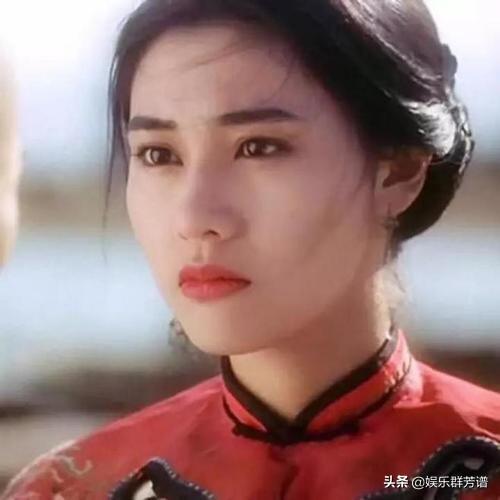 76.同为豪圈交际花，为何李嘉欣能成功上位，关之琳却沦为弃妇