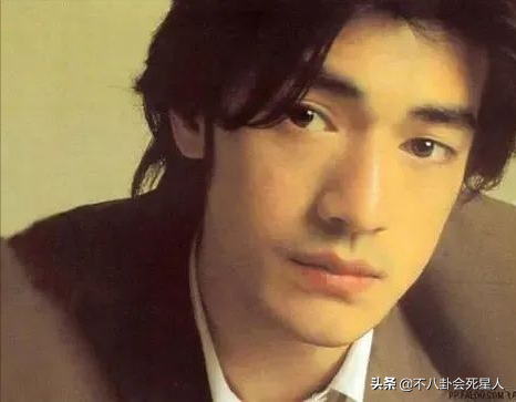 十大混血男星20年颜值变化，有人40岁满脸皱纹，有人50岁不显老