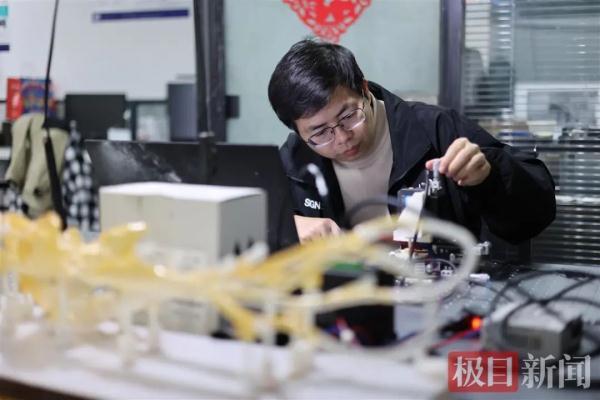 31岁，武汉理工大教授、博导