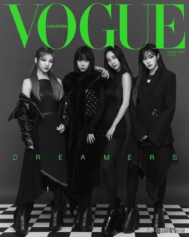 aespa登新加坡版《VOGUE》10月刊封面，网友：造型丑爆了