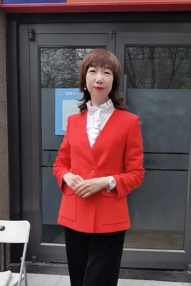 我用含干细胞成长因子的精华露，效果真不错