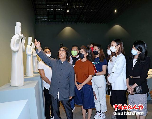 生命镜像——朱乐耕当代陶艺展轰动“澳门国际艺术双年展”