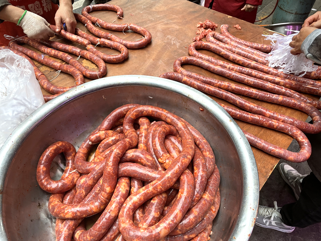 香肠腊肉开卖！今年价格如何？哪种口味卖得最好？